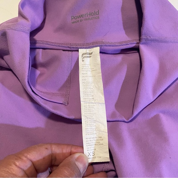Fabletics SZ XS, 7/8 leggings,Power Hold, high waisted, 3 pockets, GUC, mesh - Picture 5 of 16